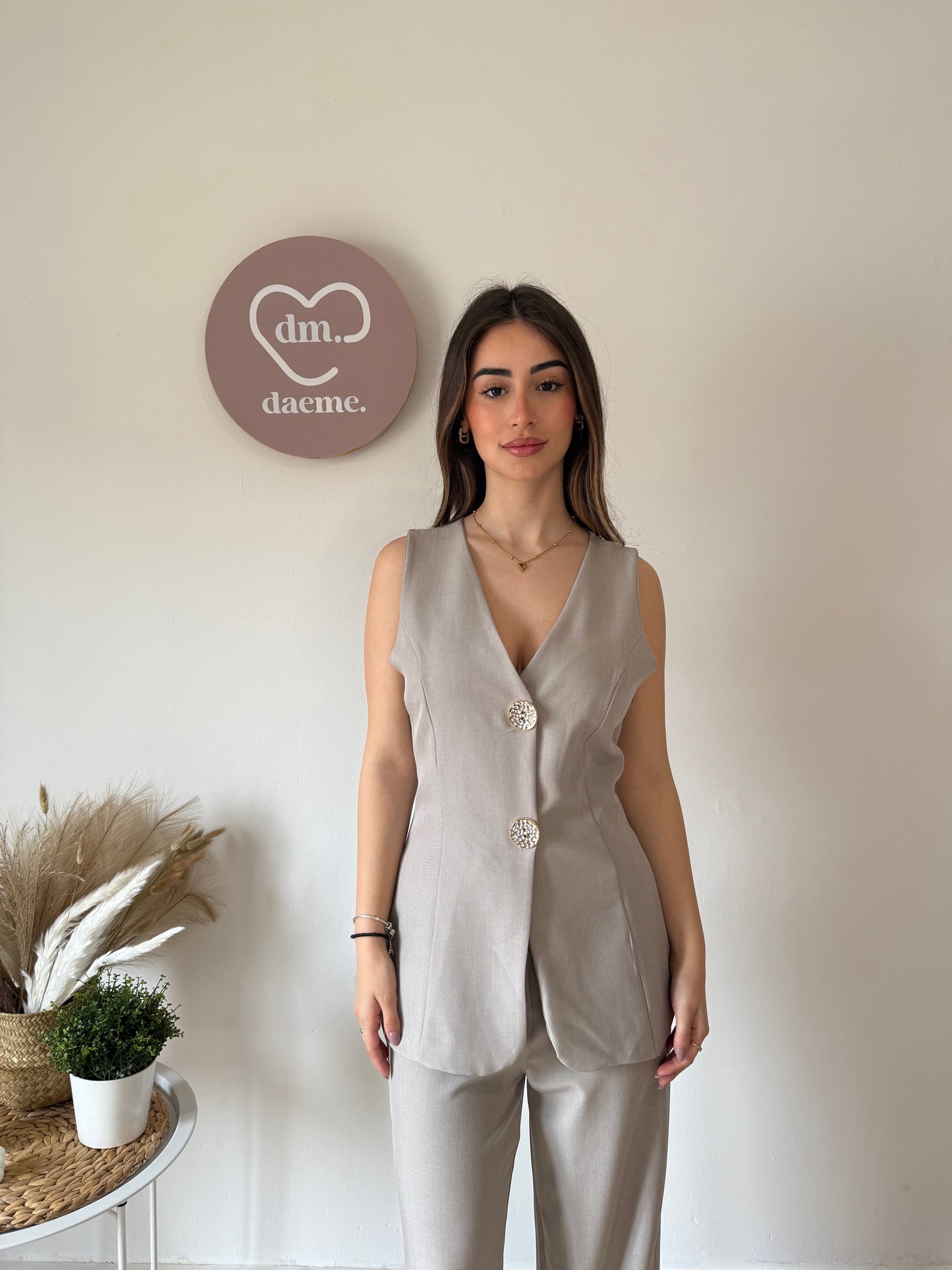 Conjunto chaleco crema