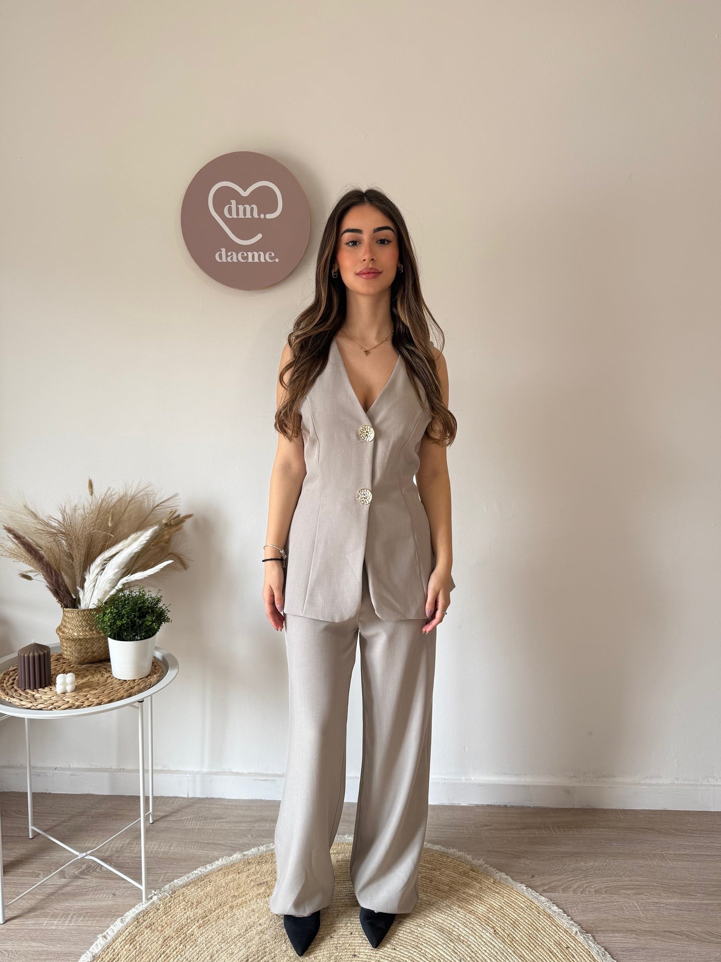 Conjunto chaleco crema